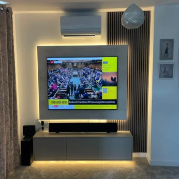 wall-wall-media wall